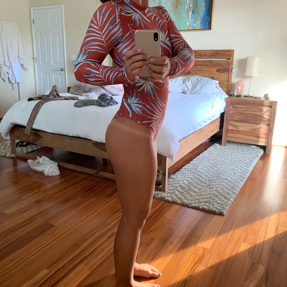 Amuse Society One Piece Long Sleeve - Picture 3 of 6